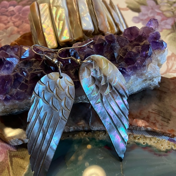 Mother of Pearl Iridescent Wing Earrings in Cream and Pink - Picture 6 of 11